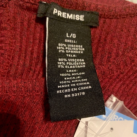 NWT Premise Brick Red Tunic Shirt With Lace Detail Sleeves Size Large - Picture 8 of 10